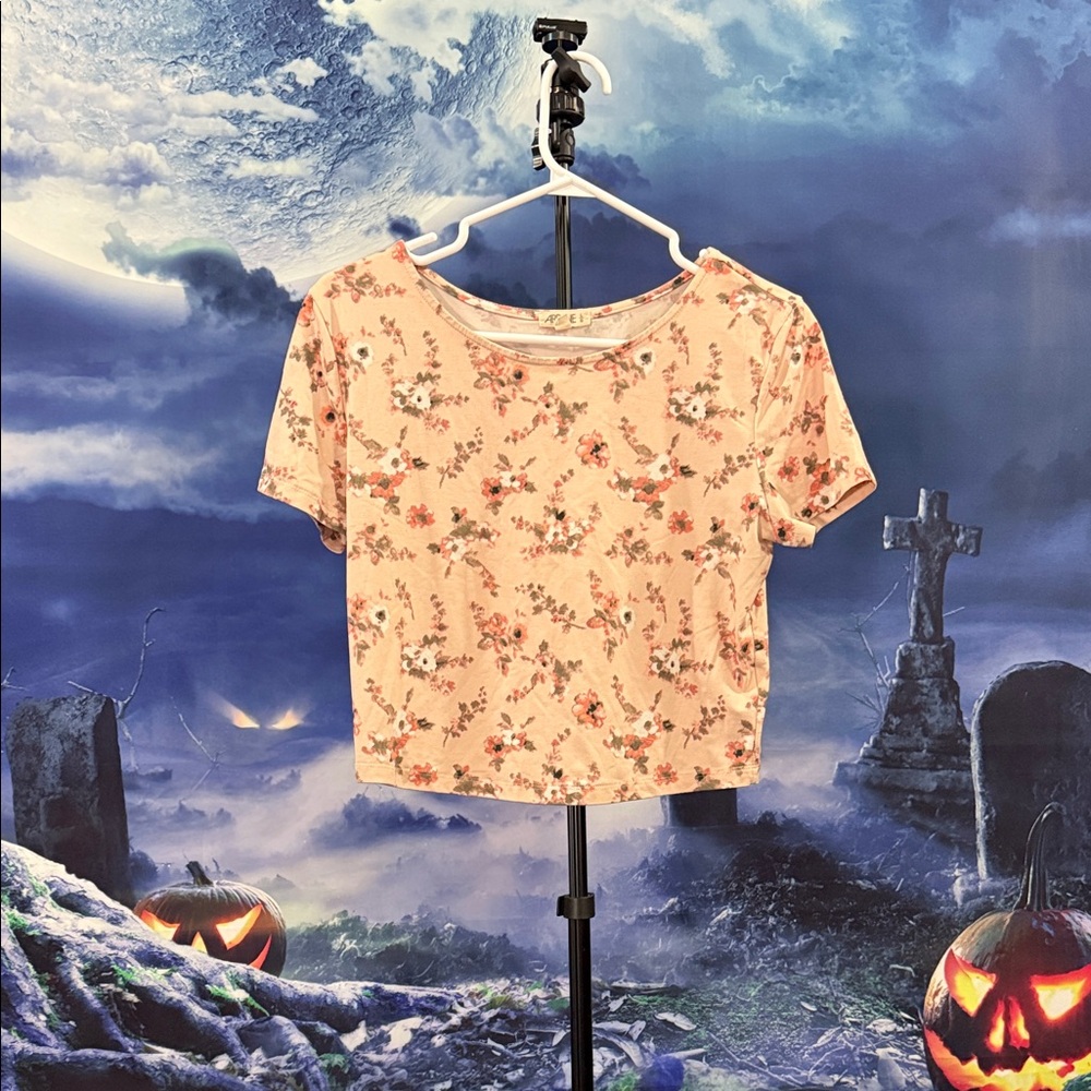 Ardene Floral Crop Top in Peach and Red